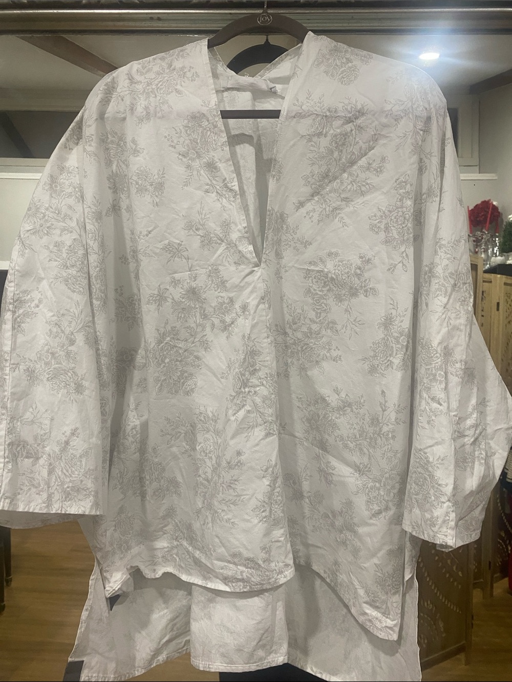 Lightweight White Floral Print Tunic Top
